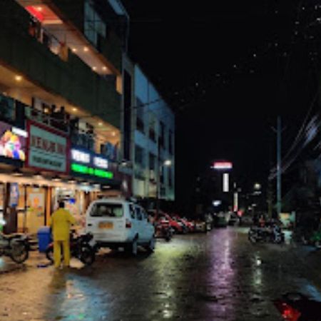 Hotel Venus Inn Bhubaneshwar 부바네스 외부 사진