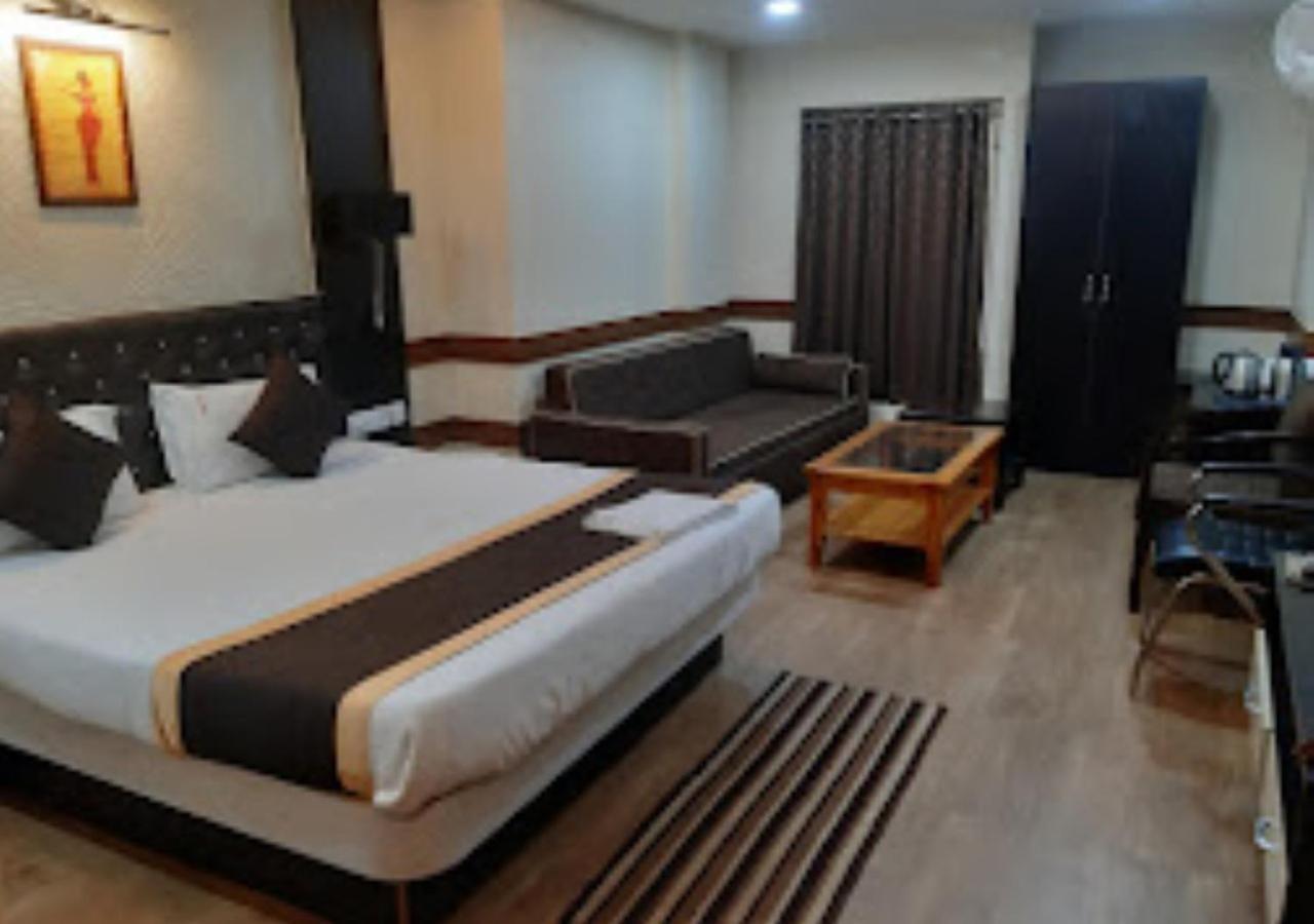 Hotel Venus Inn Bhubaneshwar 부바네스 외부 사진